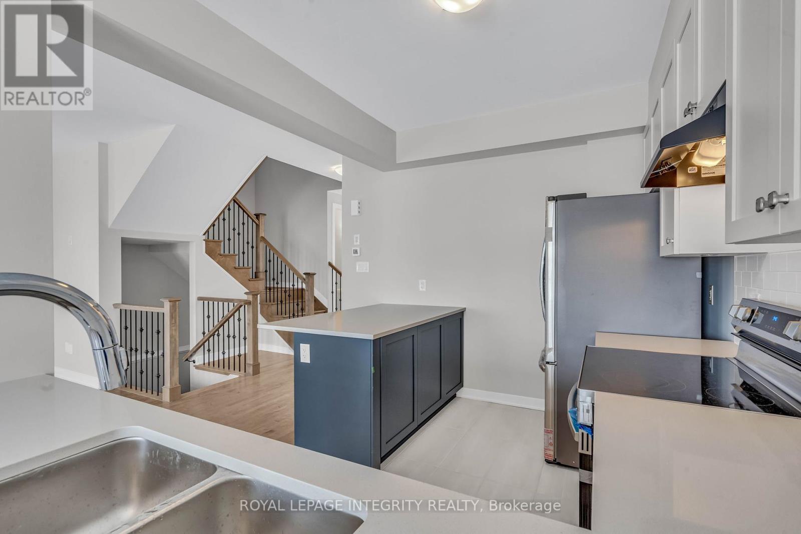 505 Oldenburg Avenue, Ottawa, Ontario  K0A 2Z0 - Photo 9 - X12399645