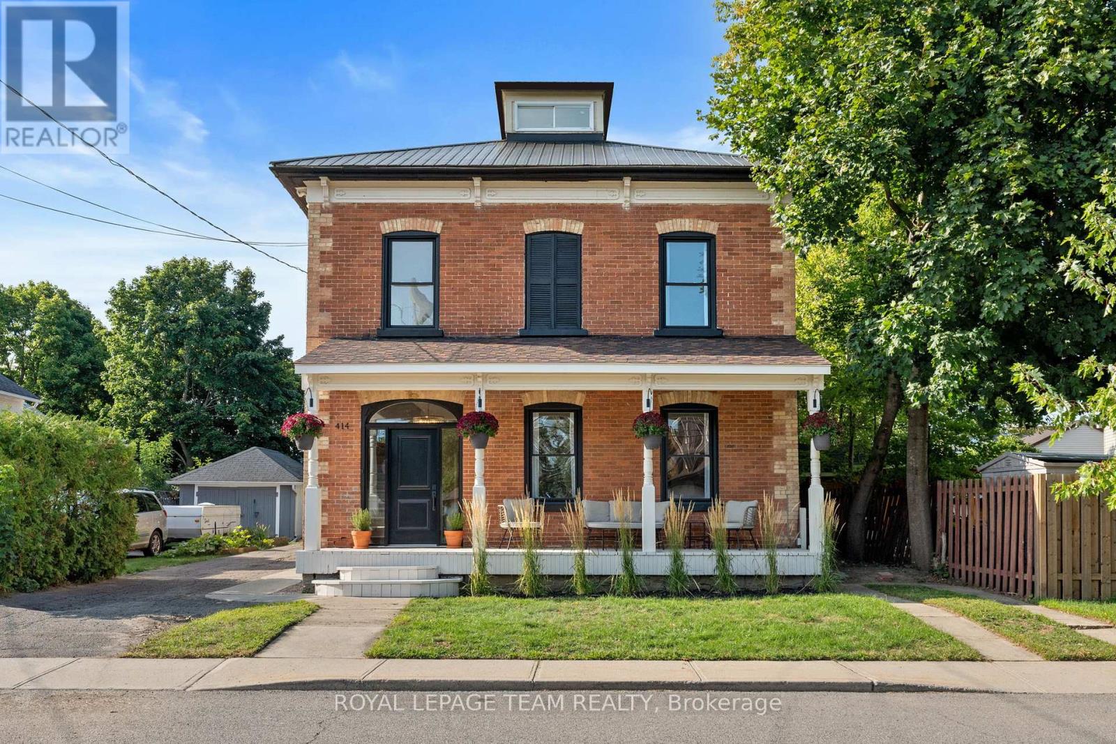 414 JAMES STREET W, Prescott, Ontario