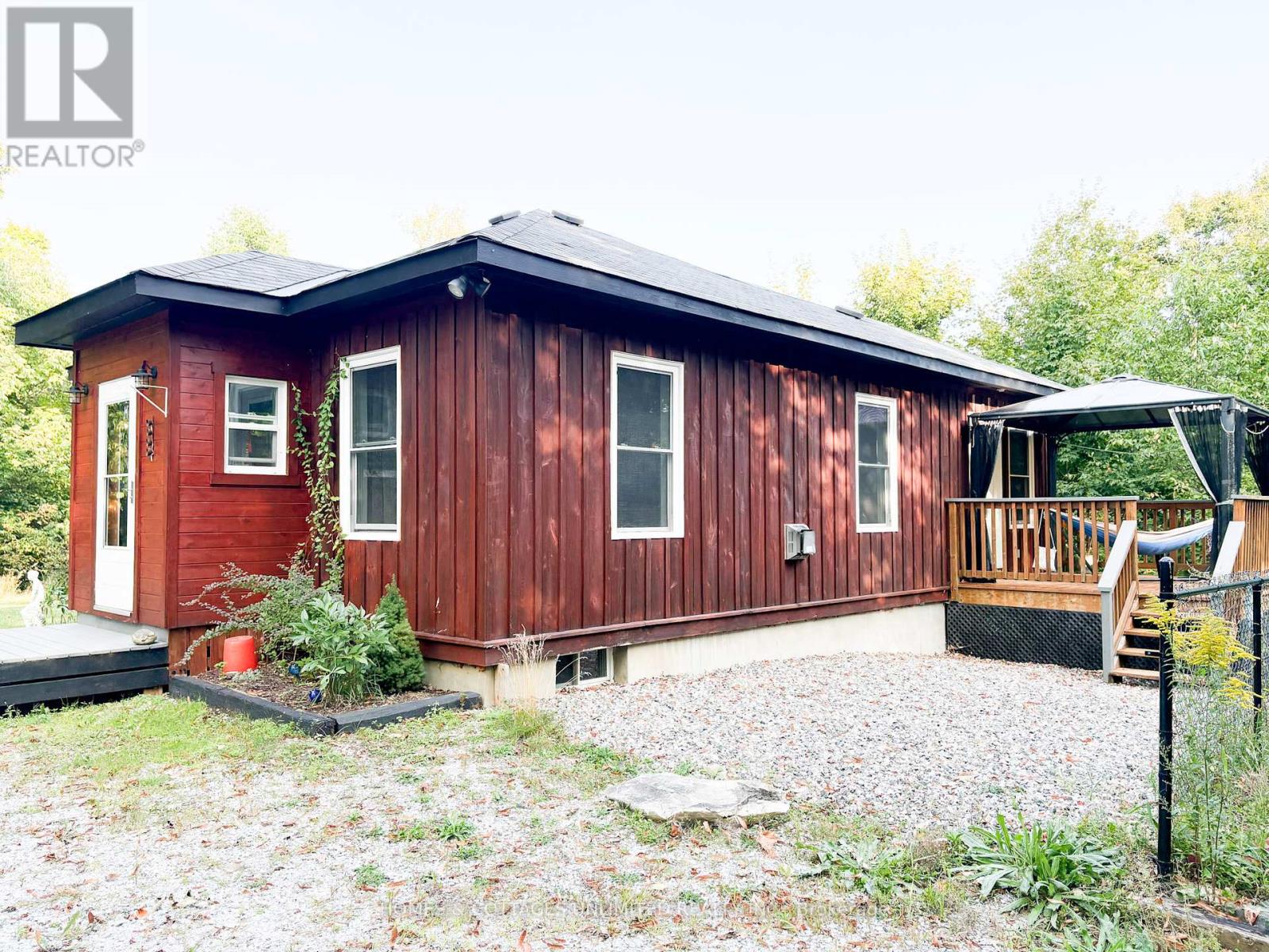 1037A PALMERSTON CRESCENT, Frontenac, Ontario