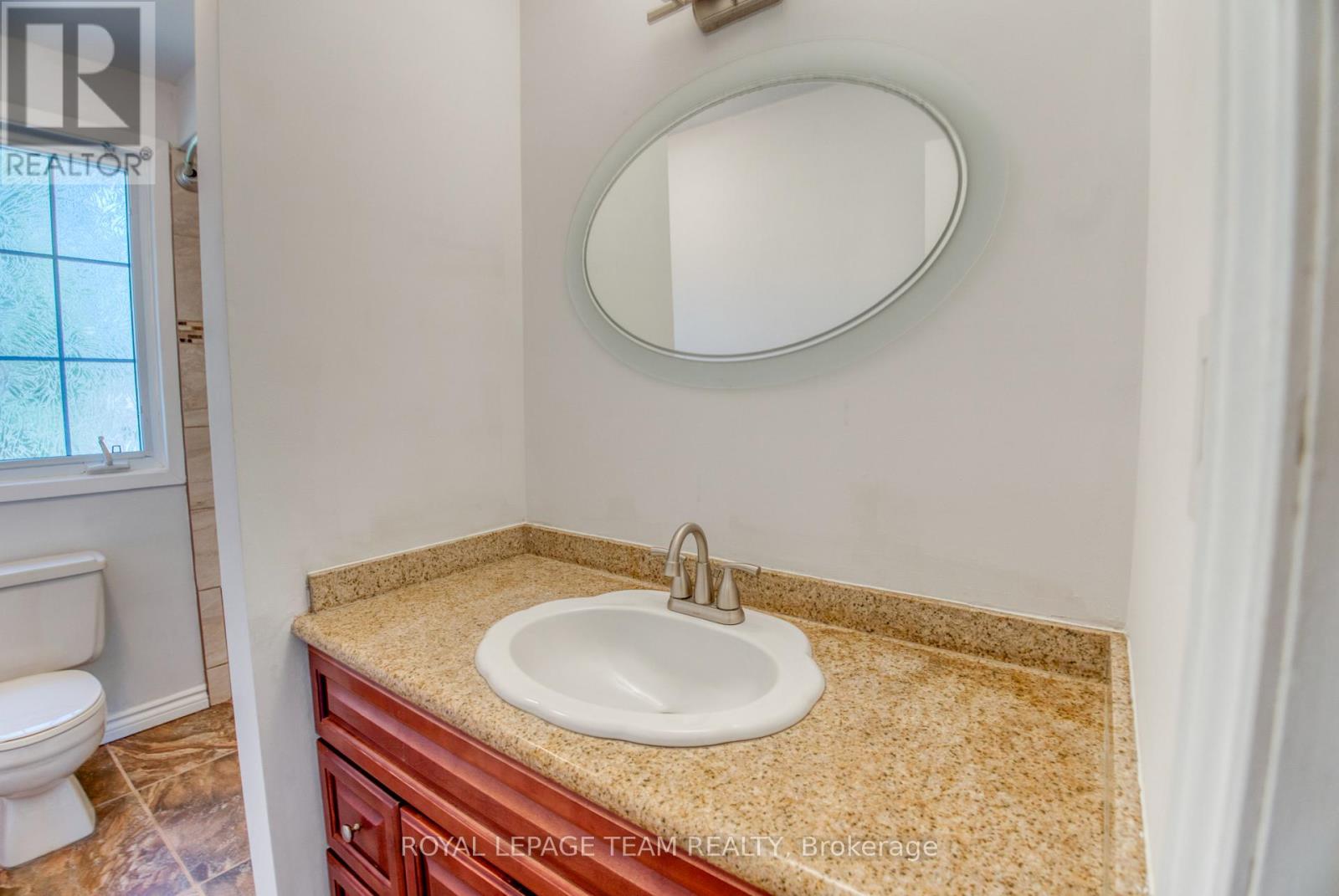 8 Huntsman Crescent, Ottawa, Ontario  K2M 1J2 - Photo 31 - X12399784