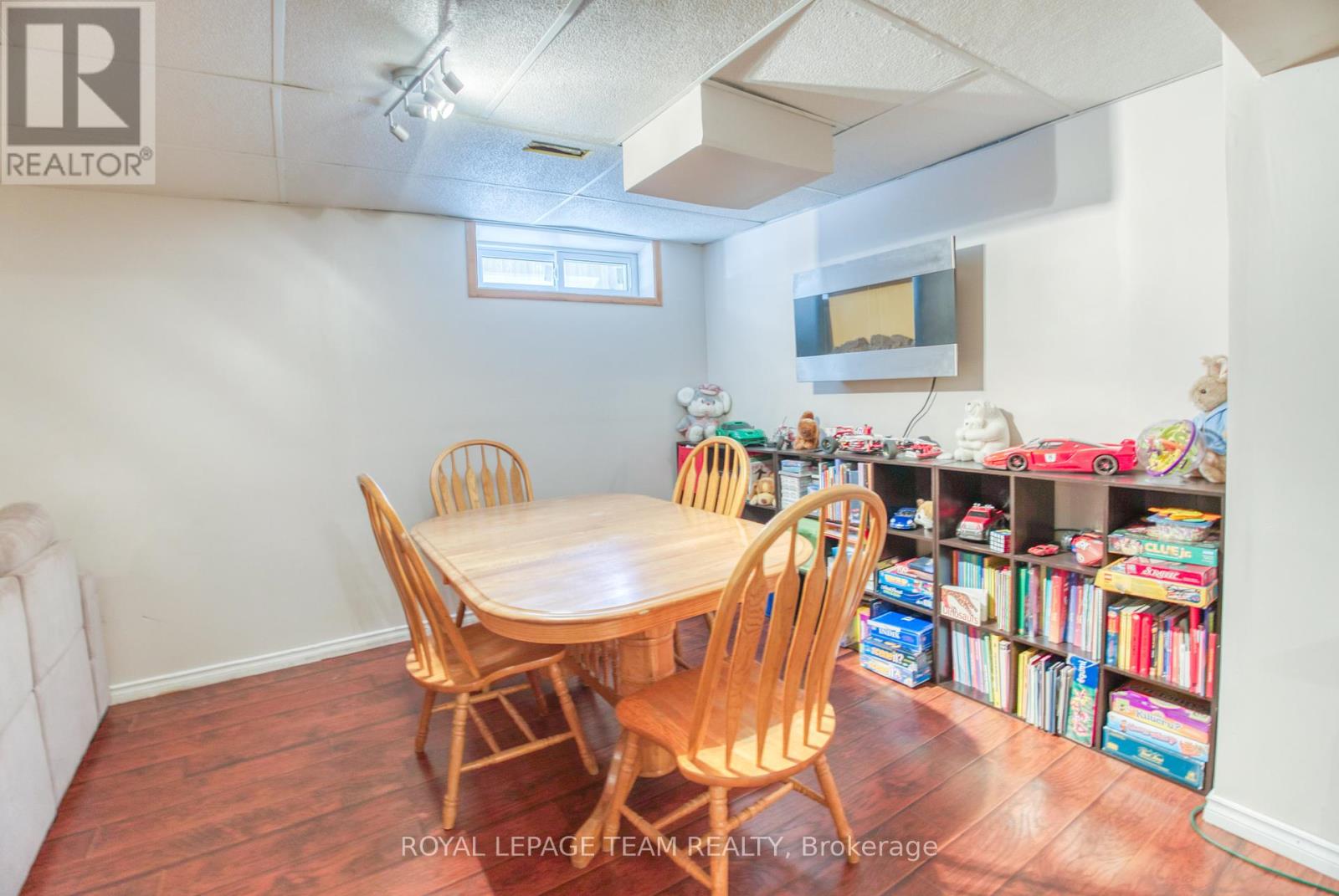 8 Huntsman Crescent, Ottawa, Ontario  K2M 1J2 - Photo 35 - X12399784