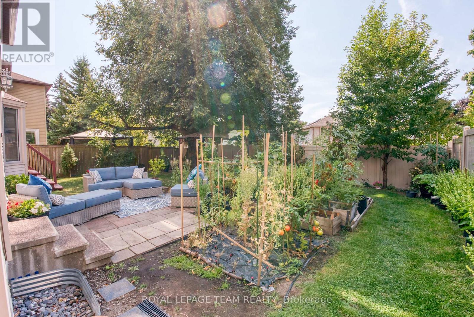 8 Huntsman Crescent, Ottawa, Ontario  K2M 1J2 - Photo 42 - X12399784