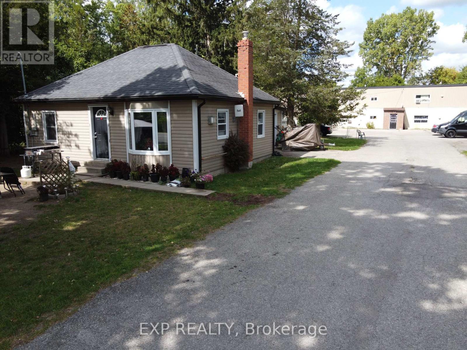 172 Diltz Road, Haldimand, Ontario  N1A 2V8 - Photo 2 - X12383839