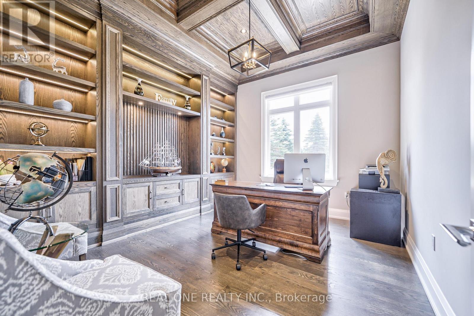 170 Ward Avenue, East Gwillimbury (Sharon), Ontario  L0G 1V0 - Photo 18 - N12399522