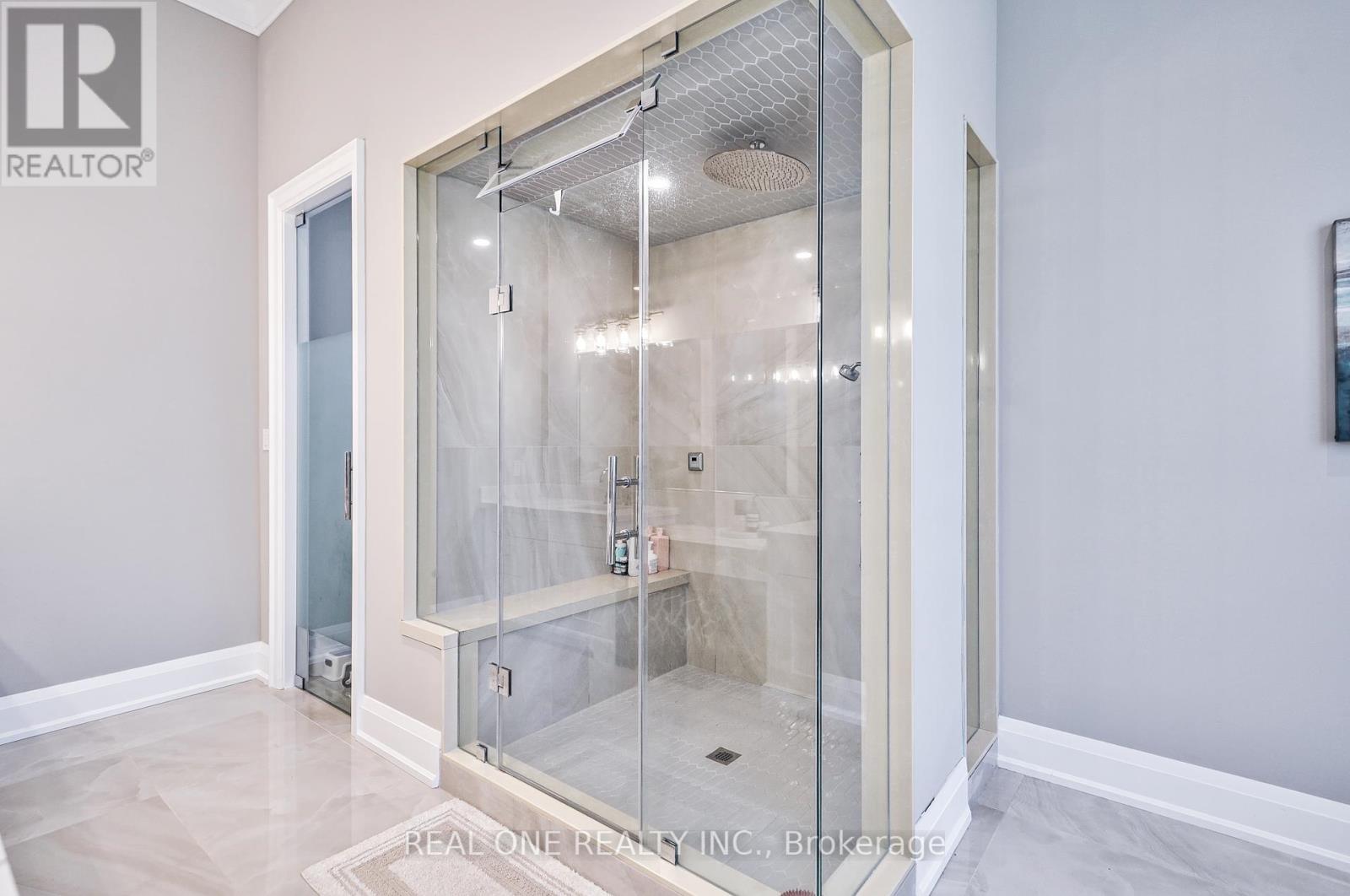 170 Ward Avenue, East Gwillimbury (Sharon), Ontario  L0G 1V0 - Photo 27 - N12399522