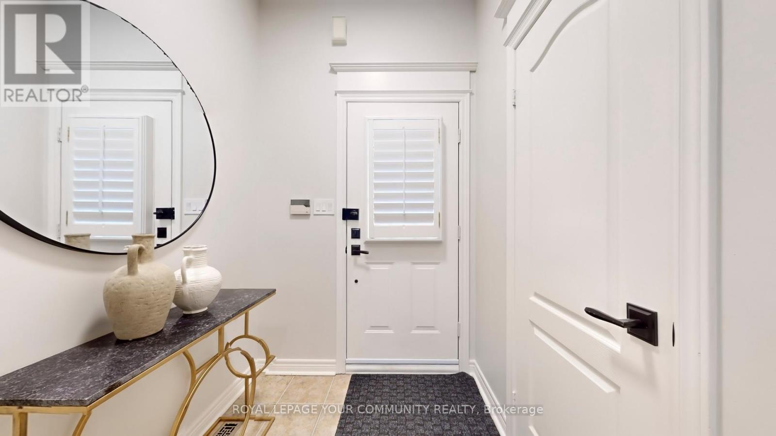 164 - 190 Harding Boulevard W, Richmond Hill (North Richvale), Ontario  L4C 0J9 - Photo 21 - N12399606