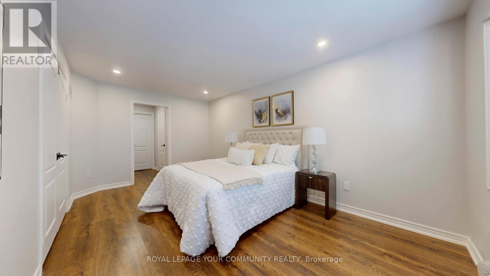 164 - 190 Harding Boulevard W, Richmond Hill (North Richvale), Ontario  L4C 0J9 - Photo 25 - N12399606
