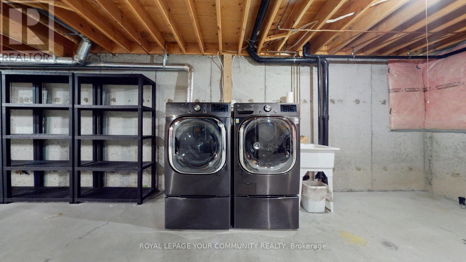 164 - 190 Harding Boulevard W, Richmond Hill (North Richvale), Ontario  L4C 0J9 - Photo 37 - N12399606