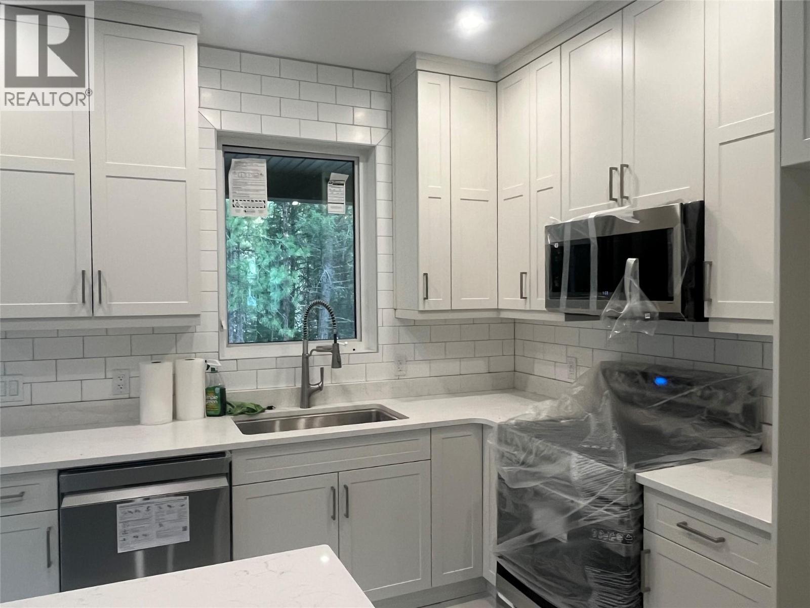 140 River Drive, Cranbrook, British Columbia V1C 0C6 - Photo 6 - 10361207