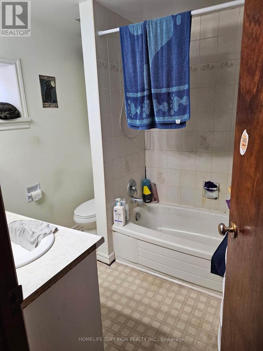 98 Paul Drive, Lanark Highlands, Ontario  K0G 1K0 - Photo 20 - X12399620