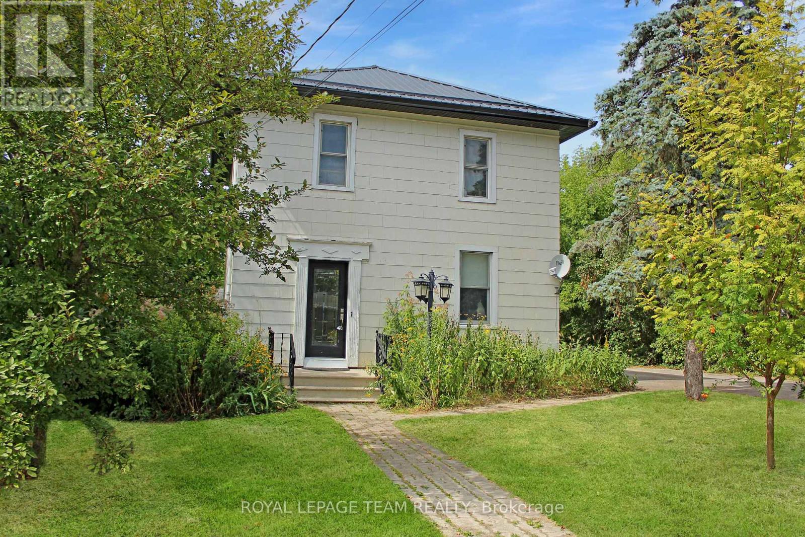 191 Dalkeith Street, Mississippi Mills, Ontario  K0A 2X0 - Photo 2 - X12399123