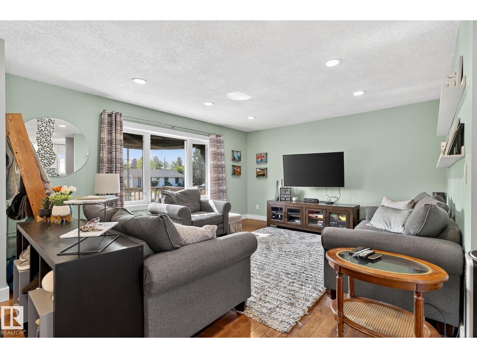 16112 110a Av Nw, Edmonton, Alberta  T5P 1J1 - Photo 5 - E4457426