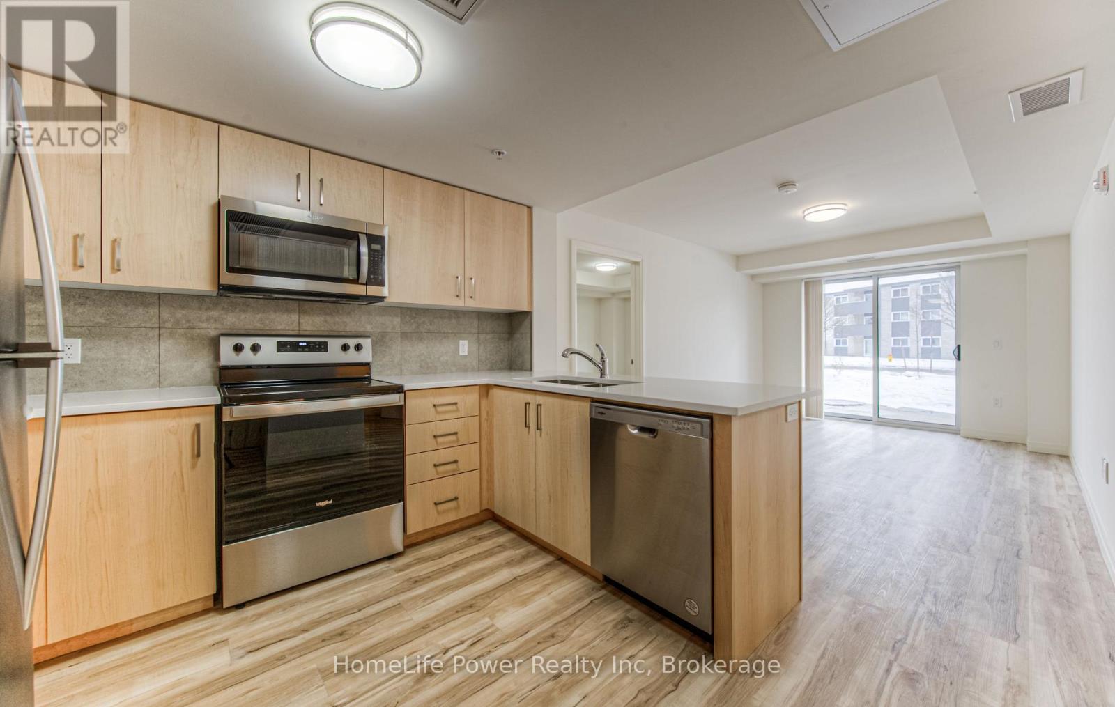 205 - 301 Westmount Road, Kitchener, Ontario  N2M 5M9 - Photo 16 - X12399743