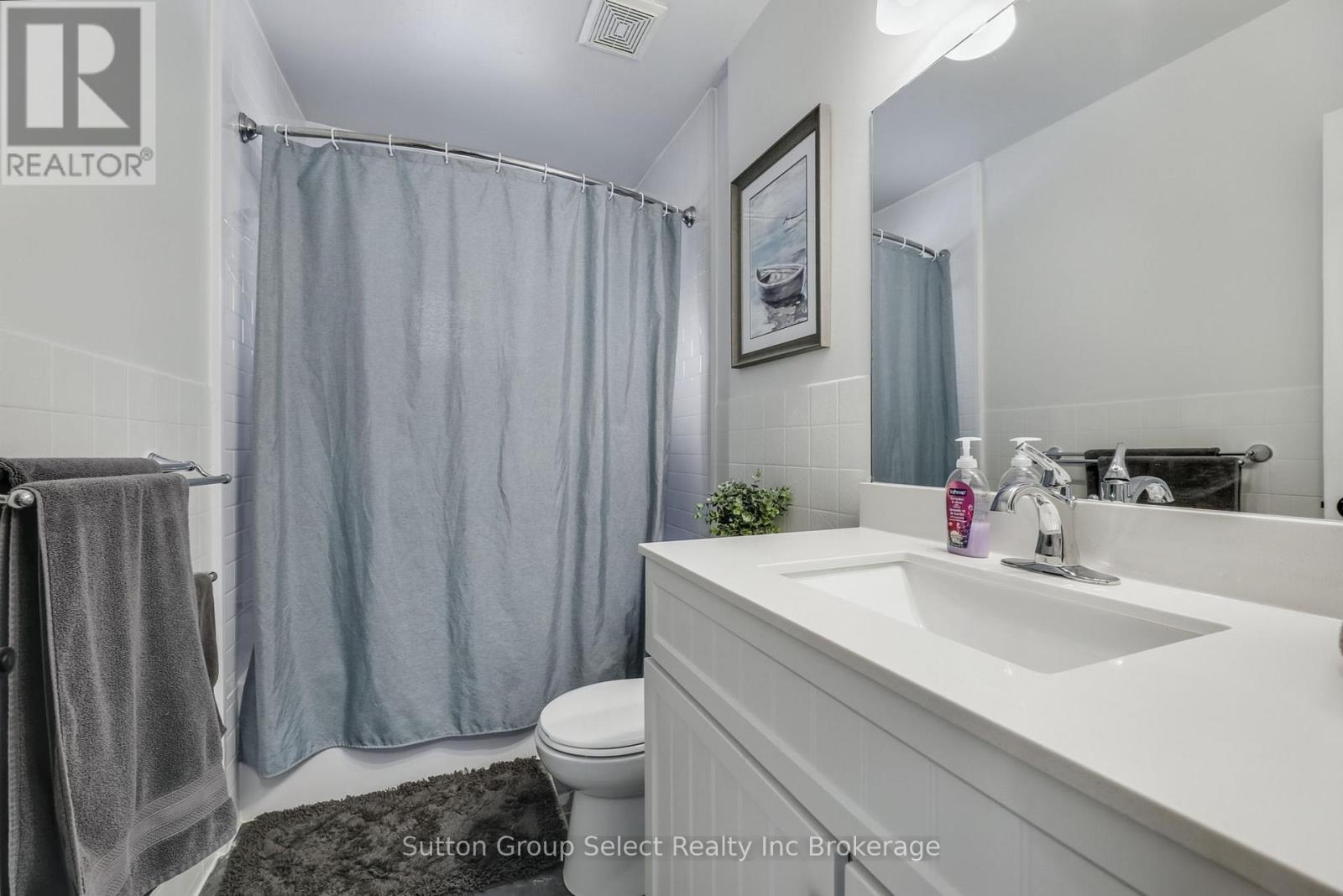 3072 Glanworth Drive, London South, Ontario  N6N 1N6 - Photo 11 - X12399670