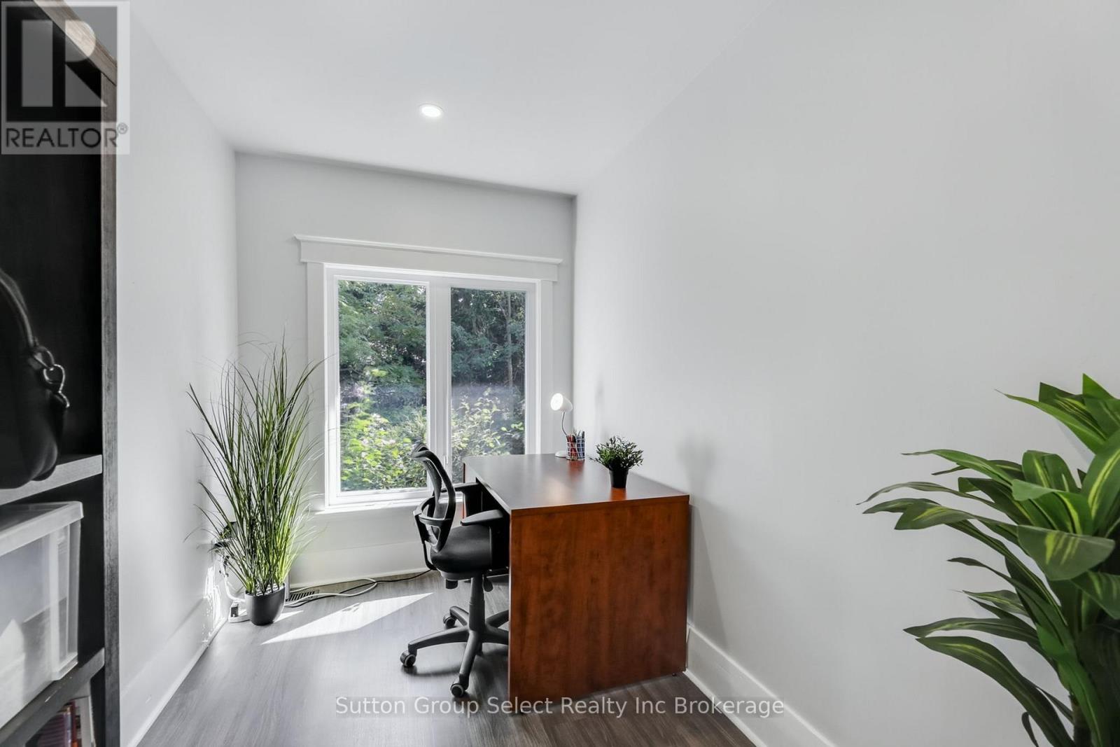 3072 Glanworth Drive, London South, Ontario  N6N 1N6 - Photo 12 - X12399670