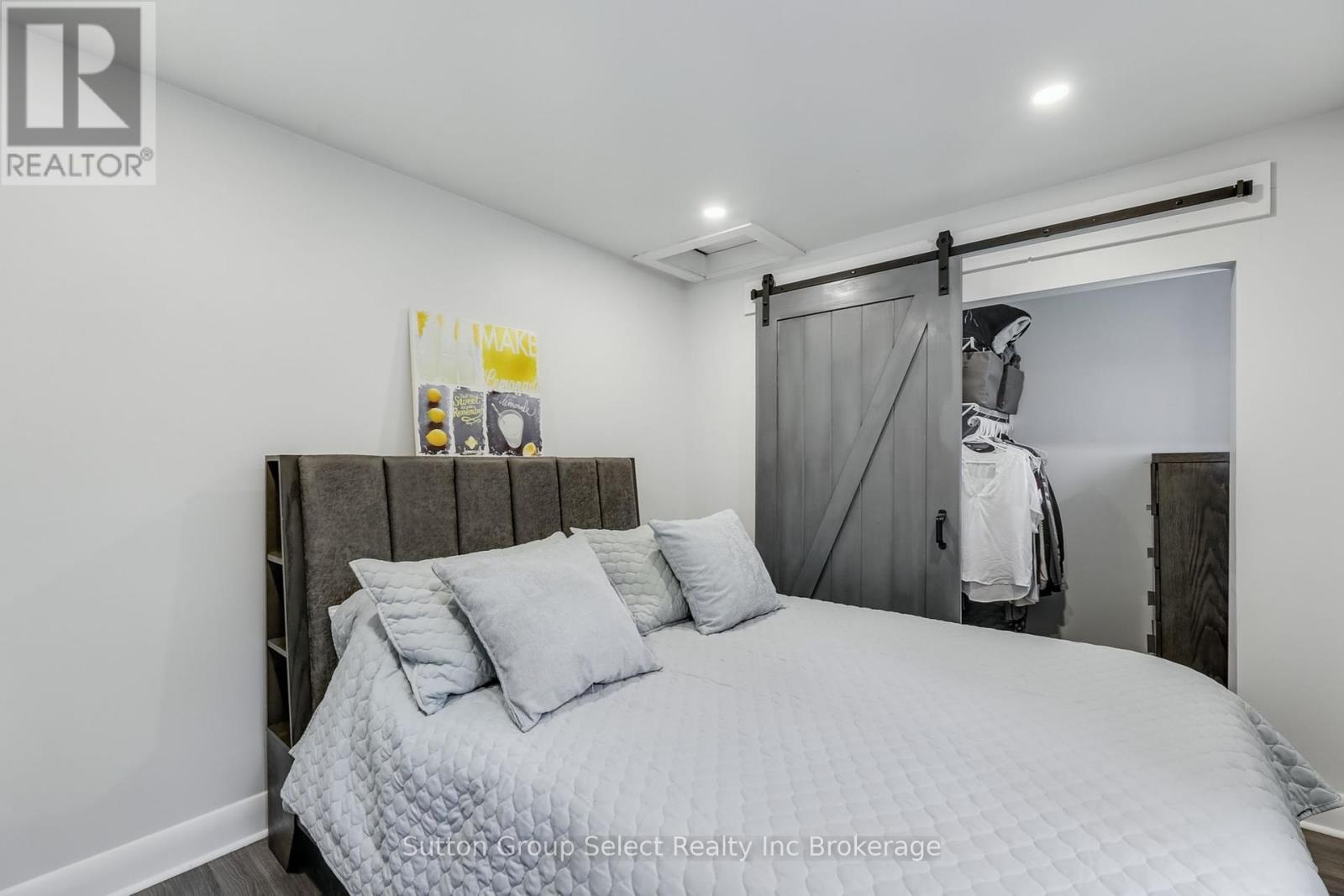 3072 Glanworth Drive, London South, Ontario  N6N 1N6 - Photo 13 - X12399670