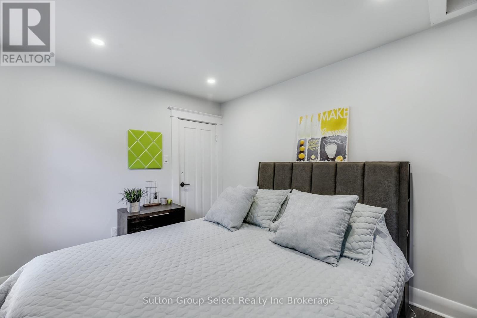 3072 Glanworth Drive, London South, Ontario  N6N 1N6 - Photo 14 - X12399670
