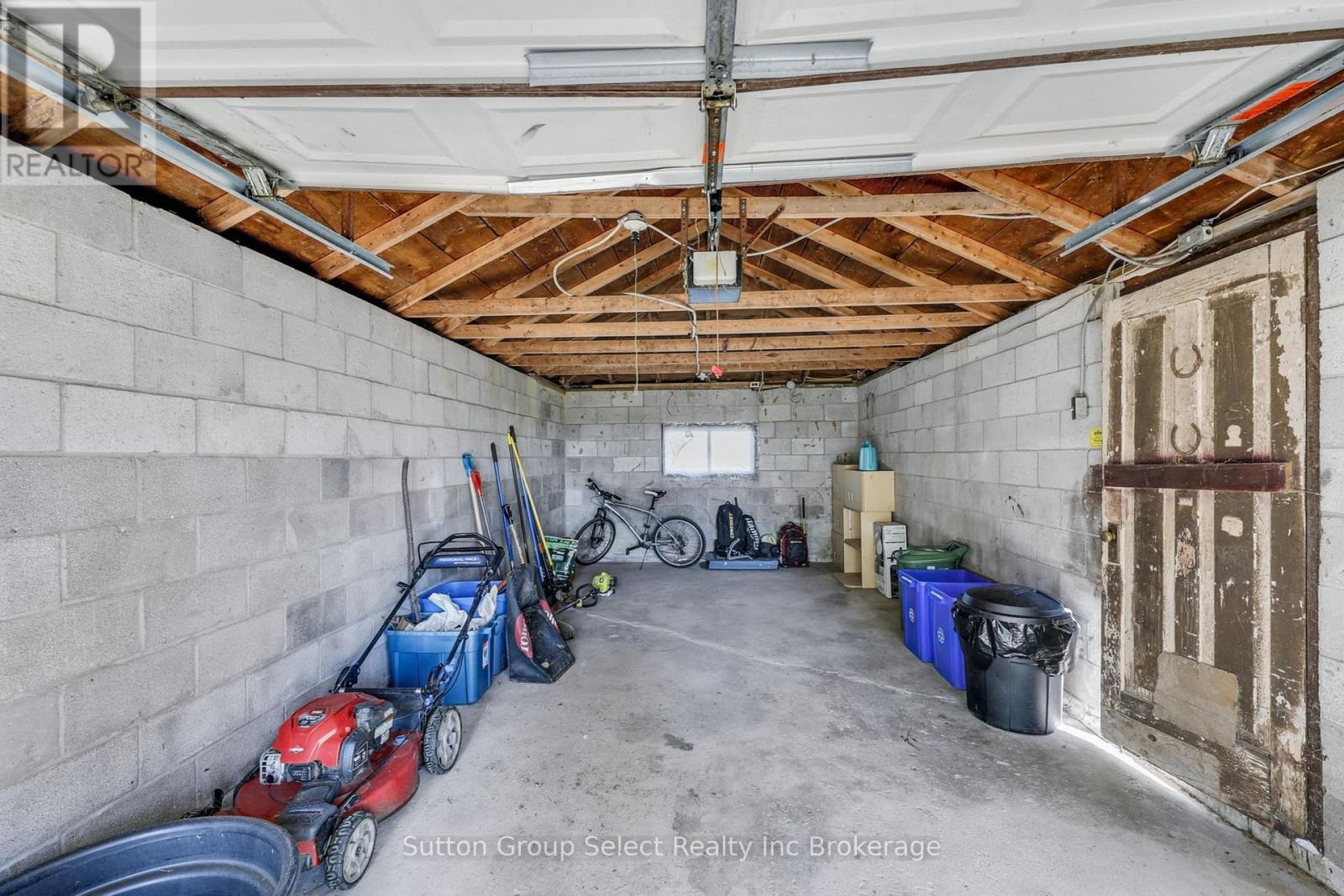 3072 Glanworth Drive, London South, Ontario  N6N 1N6 - Photo 20 - X12399670