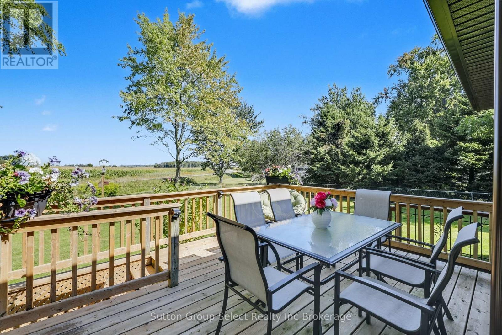 3072 Glanworth Drive, London South, Ontario  N6N 1N6 - Photo 21 - X12399670