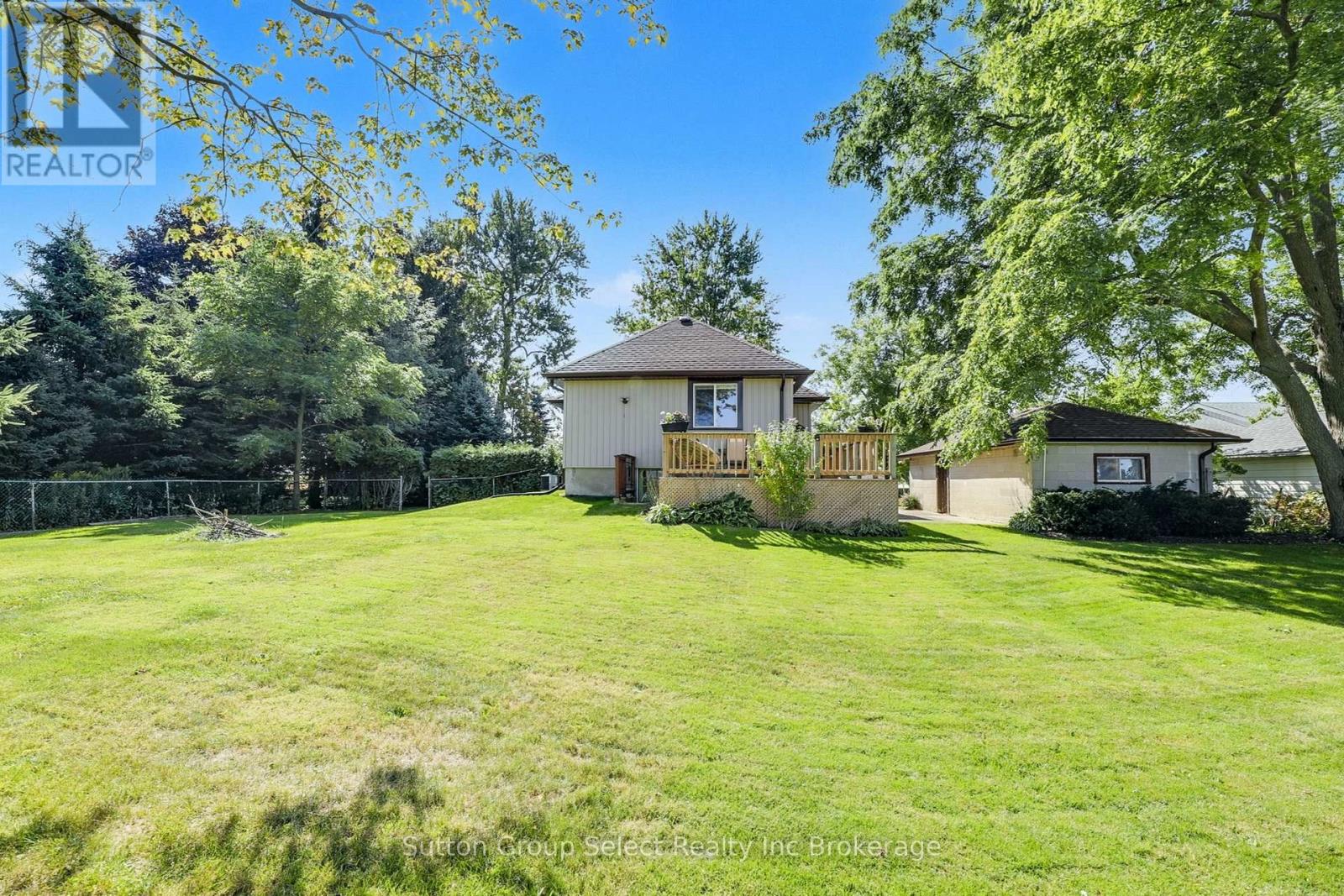 3072 Glanworth Drive, London South, Ontario  N6N 1N6 - Photo 22 - X12399670