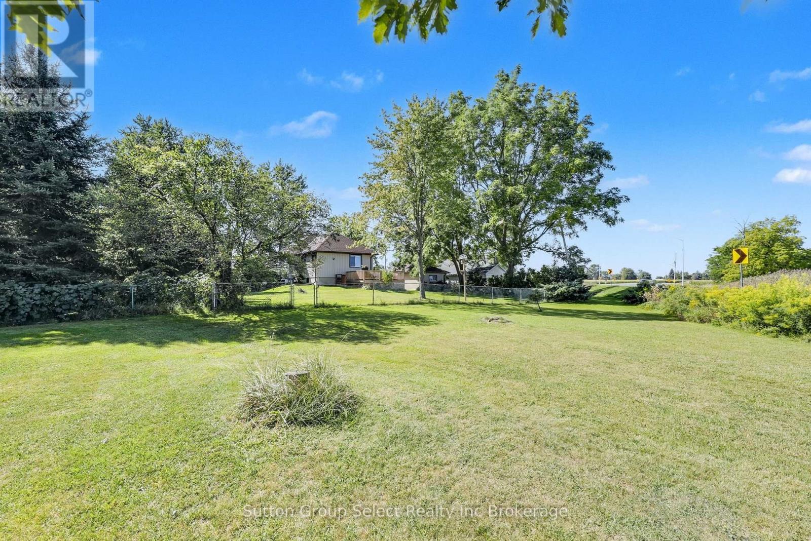 3072 Glanworth Drive, London South, Ontario  N6N 1N6 - Photo 24 - X12399670