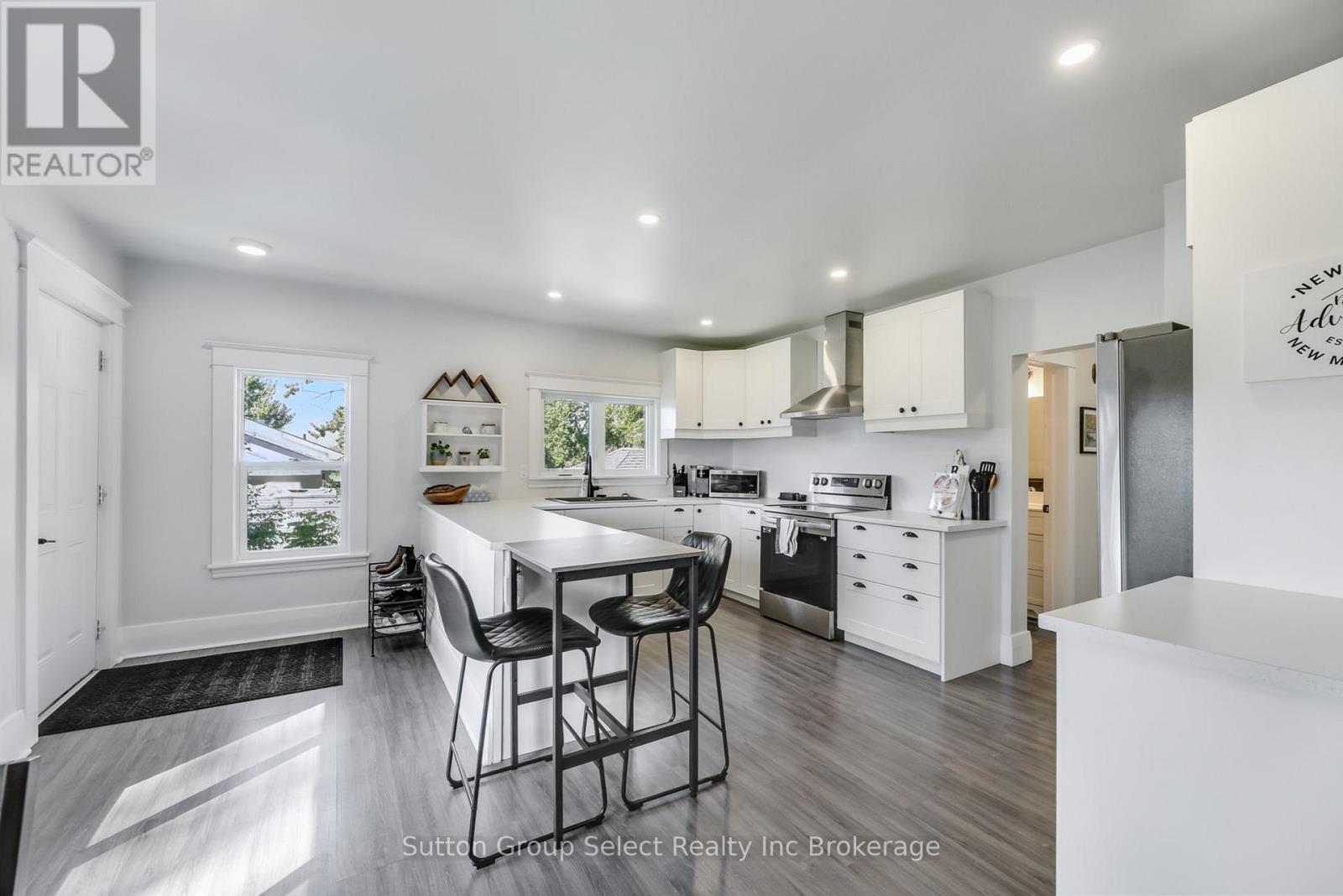 3072 Glanworth Drive, London South, Ontario  N6N 1N6 - Photo 7 - X12399670
