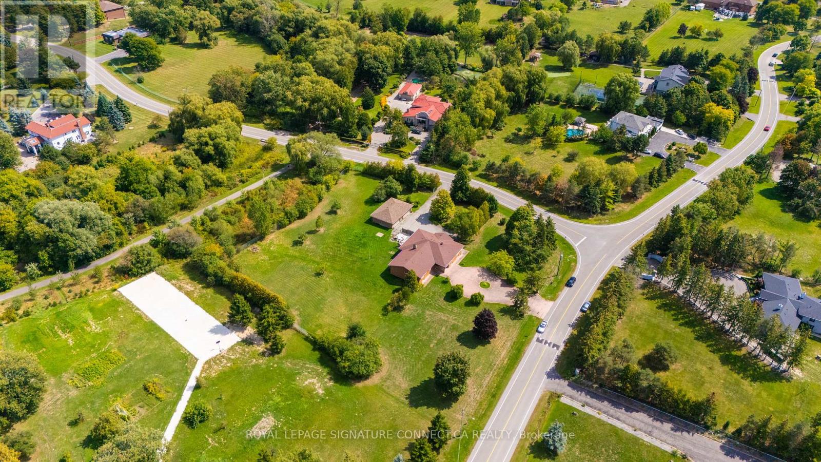 11 Julian Drive, Brampton (Bram East), Ontario  L6P 0L3 - Photo 18 - W12399507