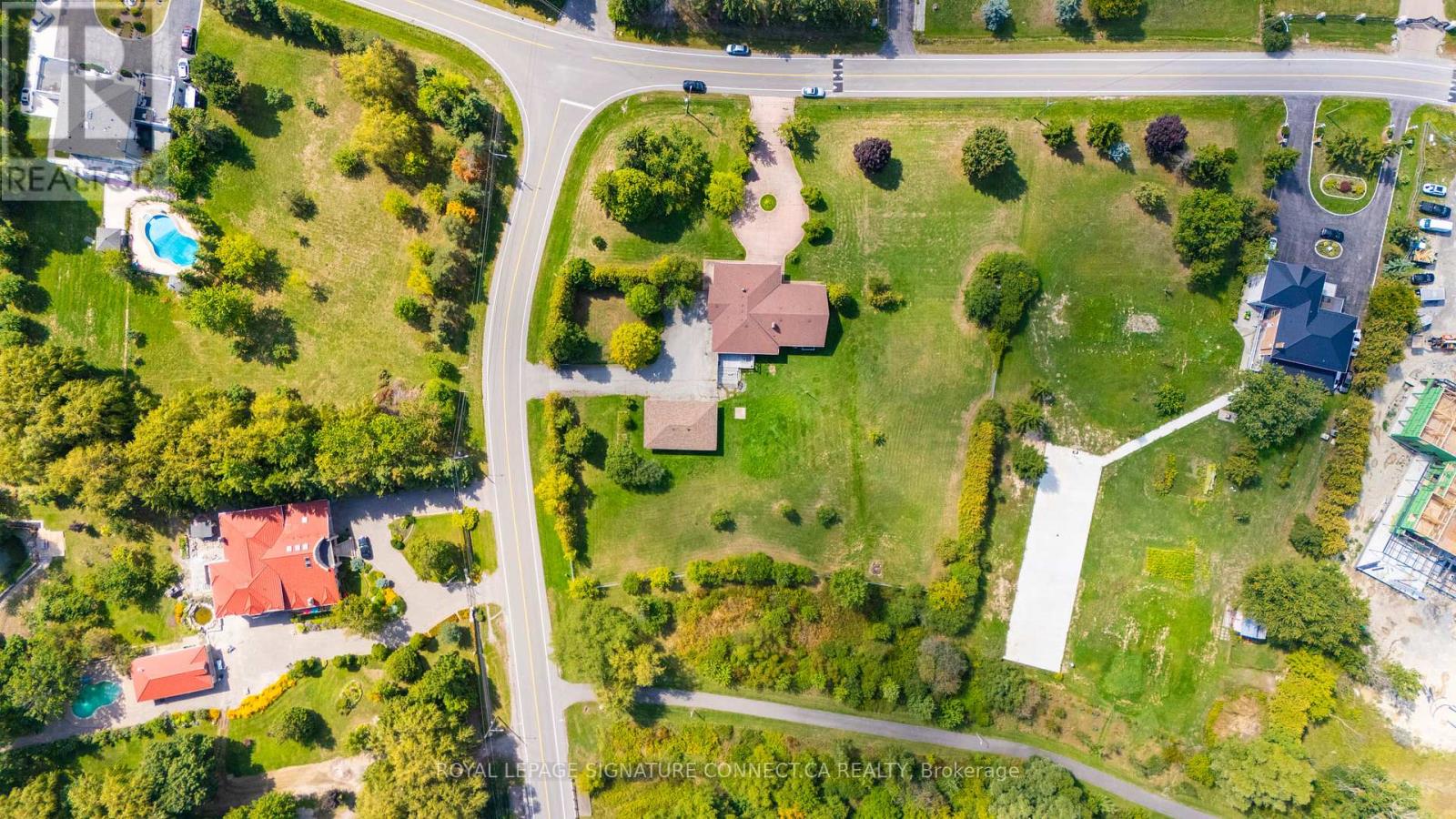 11 Julian Drive, Brampton (Bram East), Ontario  L6P 0L3 - Photo 24 - W12399507