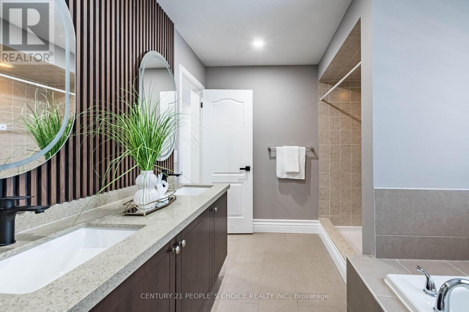 78 Abercrombie Crescent E, Brampton, Ontario  L7A 4N3 - Photo 20 - W12399515