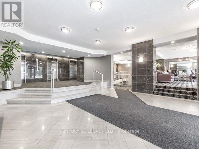 501 - 8 Lisa Street, Brampton, Ontario  L6T 4S6 - Photo 2 - W12399521
