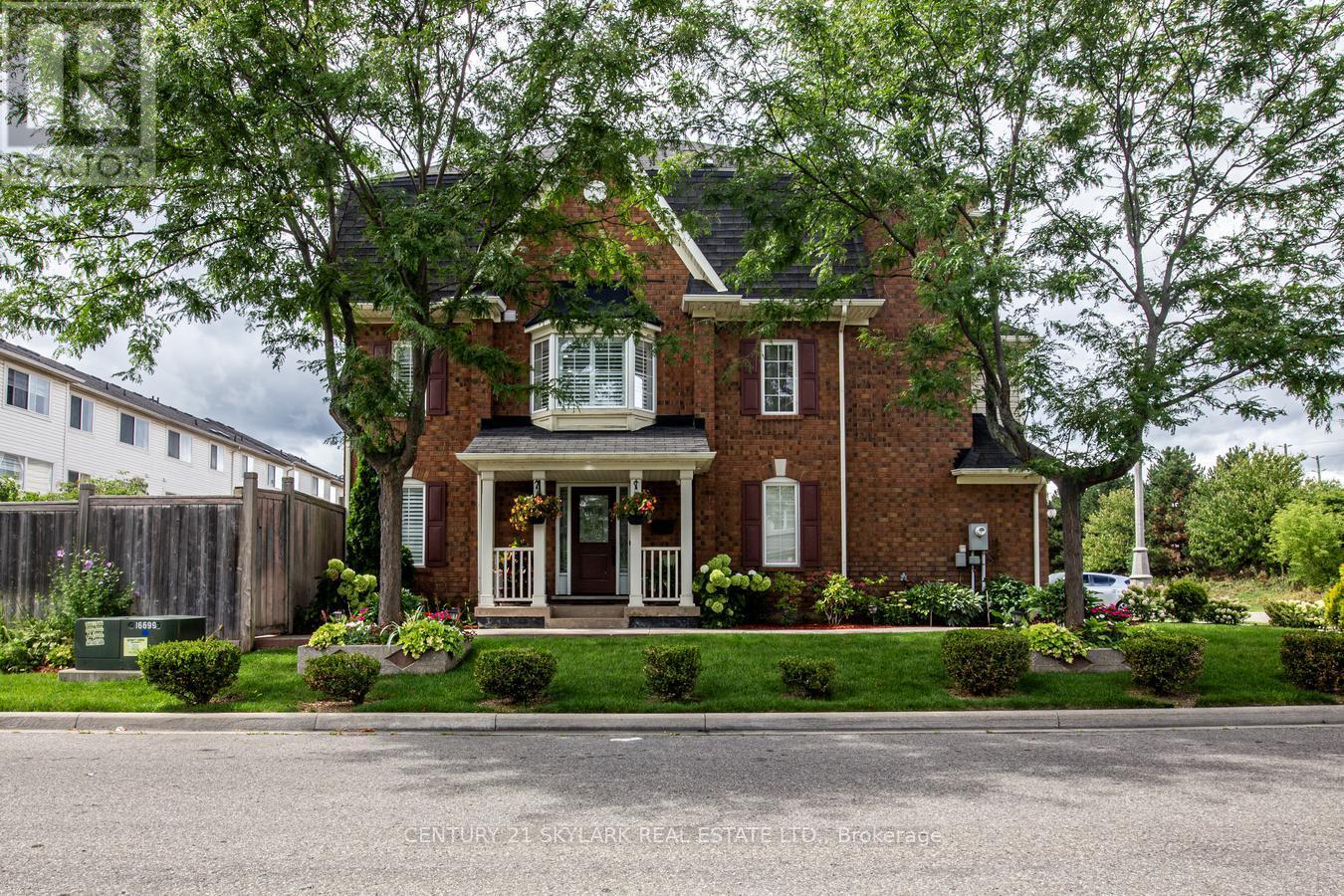 21 Decker Hollow Circle, Brampton, Ontario  L6X 0K9 - Photo 5 - W12399543