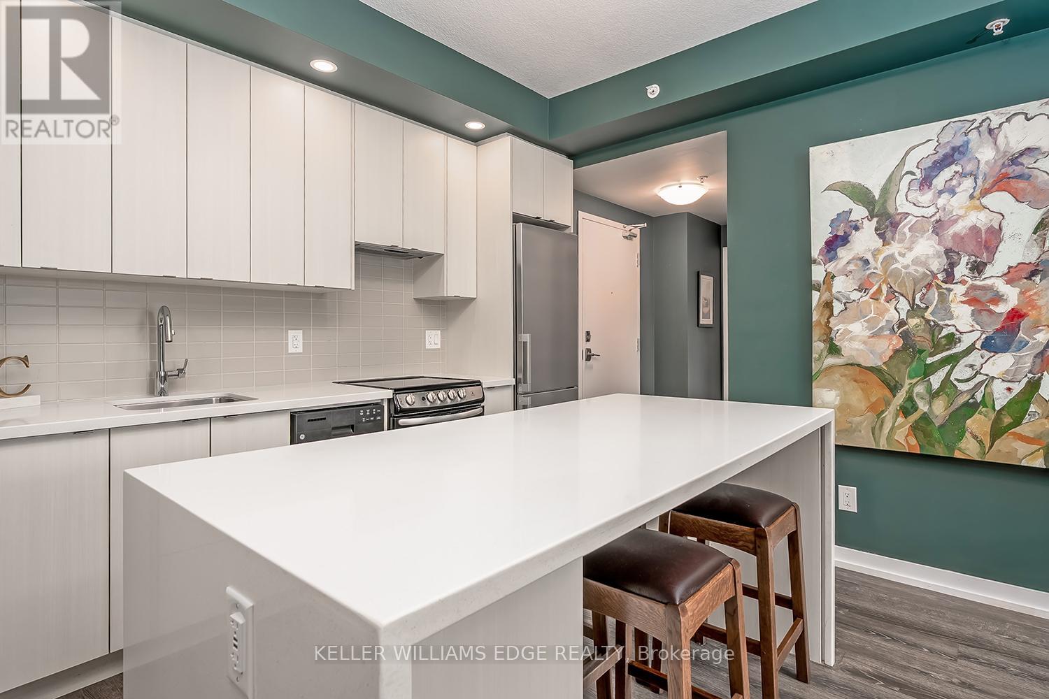 302 - 457 Plains Road E, Burlington, Ontario  L7T 0B8 - Photo 14 - W12399558