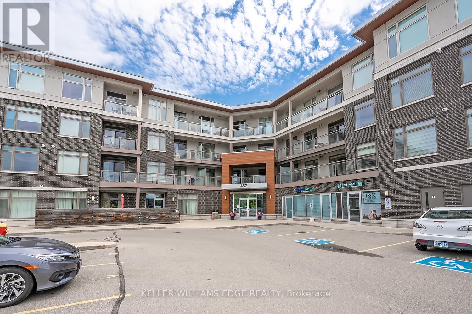 302 - 457 Plains Road E, Burlington, Ontario  L7T 0B8 - Photo 3 - W12399558