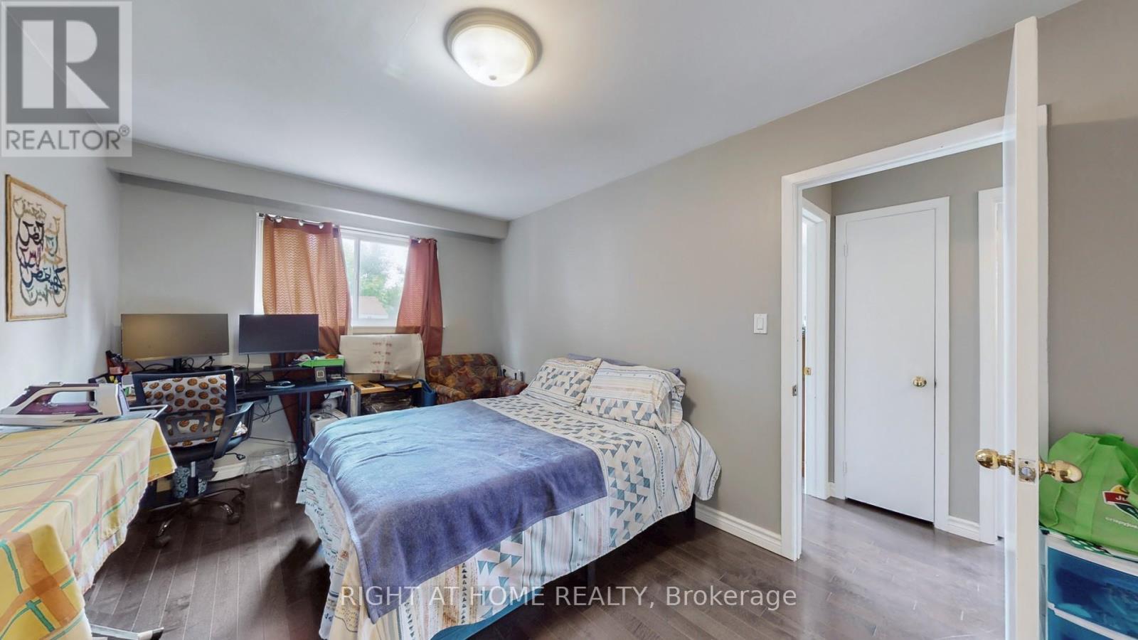 3456 Oakglade Crescent, Mississauga, Ontario  L5C 1X5 - Photo 17 - W12399593
