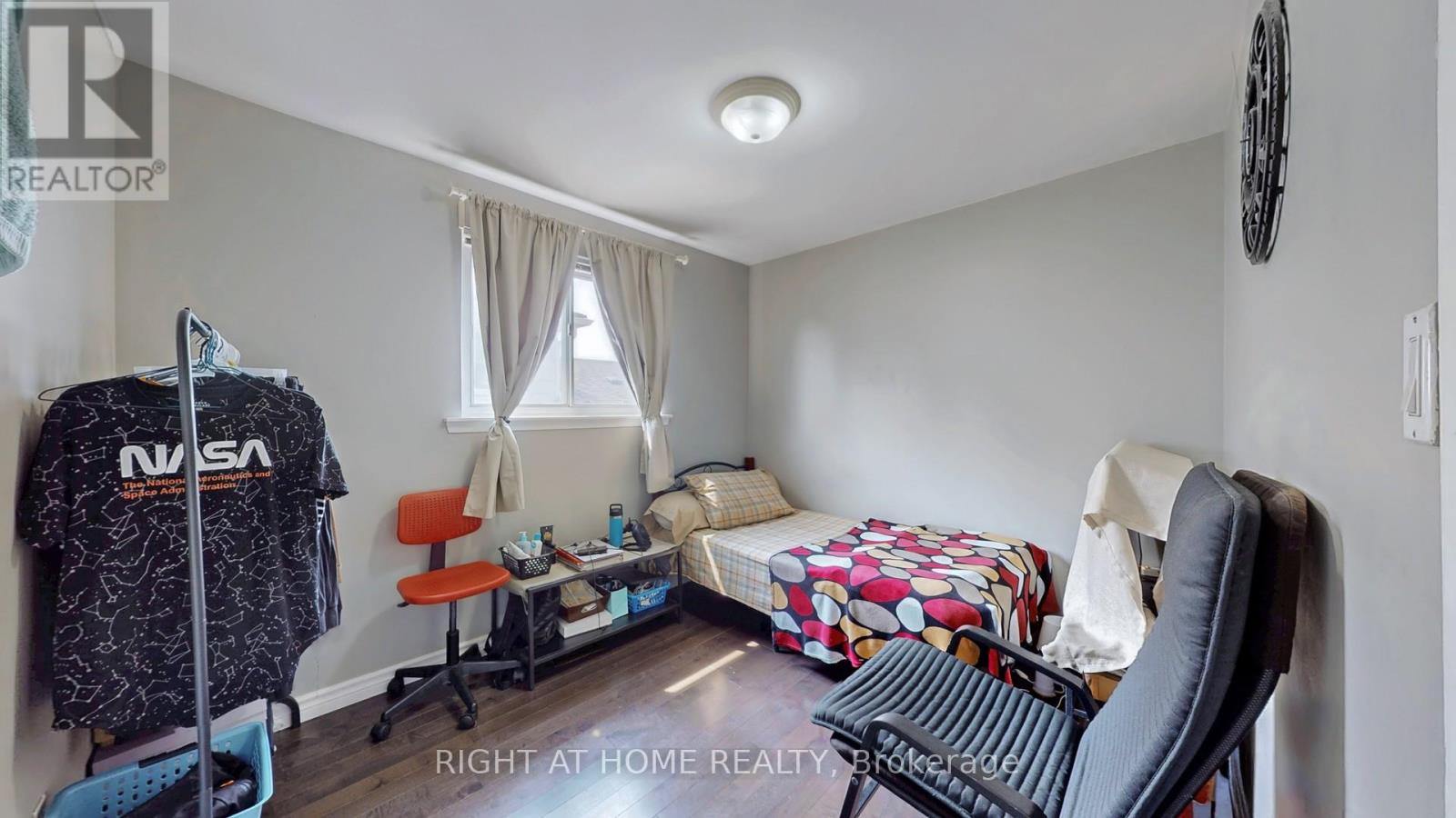 3456 Oakglade Crescent, Mississauga, Ontario  L5C 1X5 - Photo 21 - W12399593