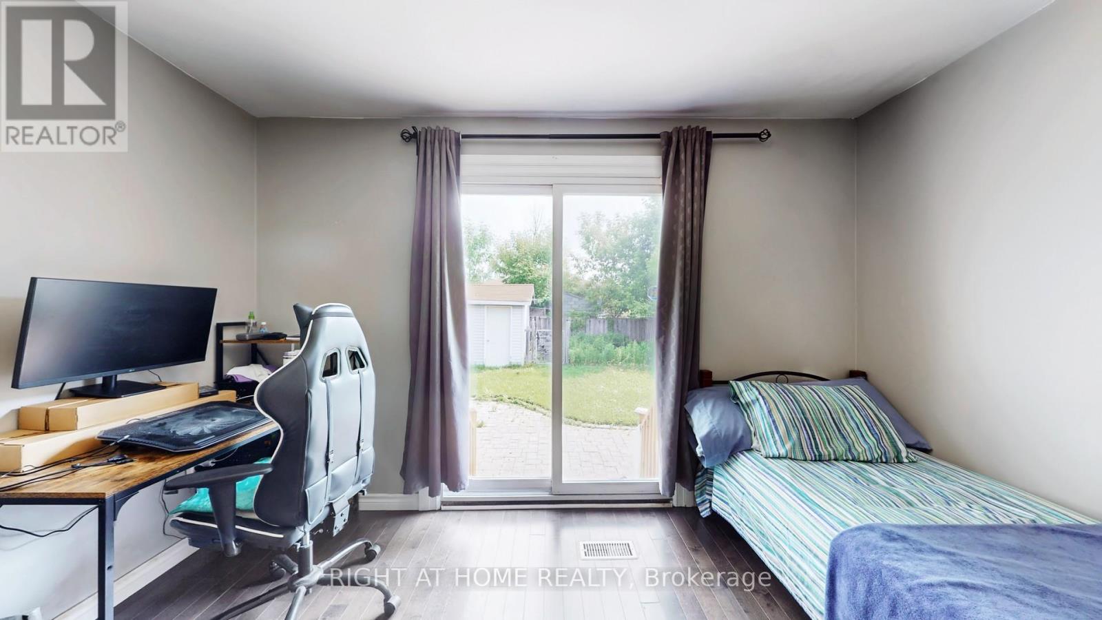 3456 Oakglade Crescent, Mississauga, Ontario  L5C 1X5 - Photo 24 - W12399593