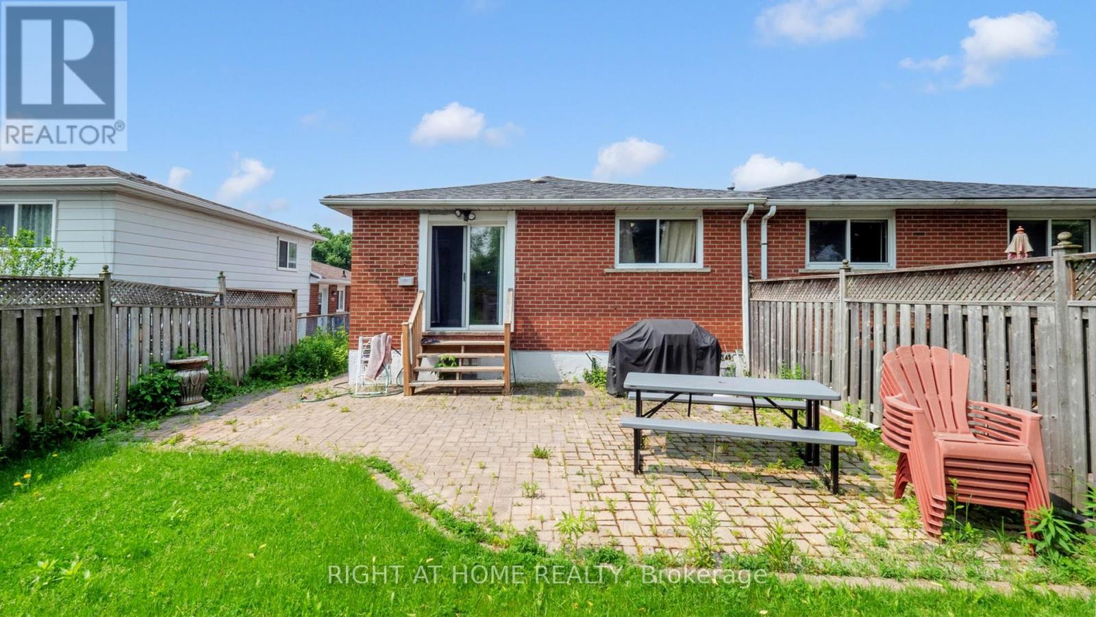 3456 Oakglade Crescent, Mississauga, Ontario  L5C 1X5 - Photo 48 - W12399593