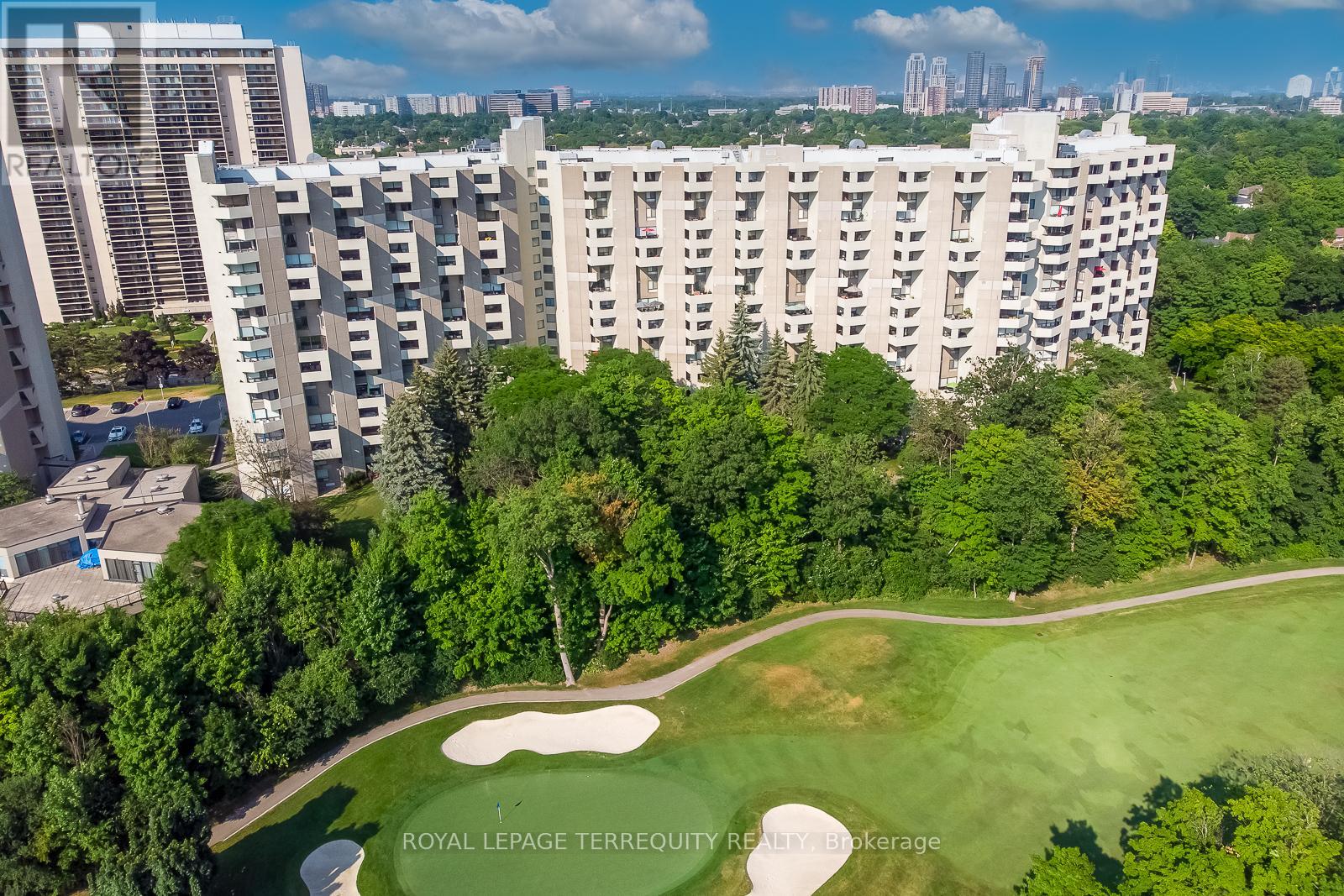 F21 - 288 Mill Road, Toronto, Ontario  M9C 4X7 - Photo 1 - W12399595