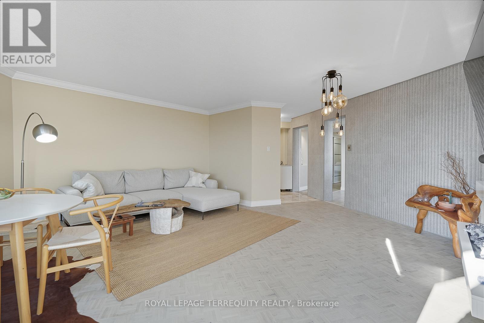 F21 - 288 Mill Road, Toronto, Ontario  M9C 4X7 - Photo 10 - W12399595