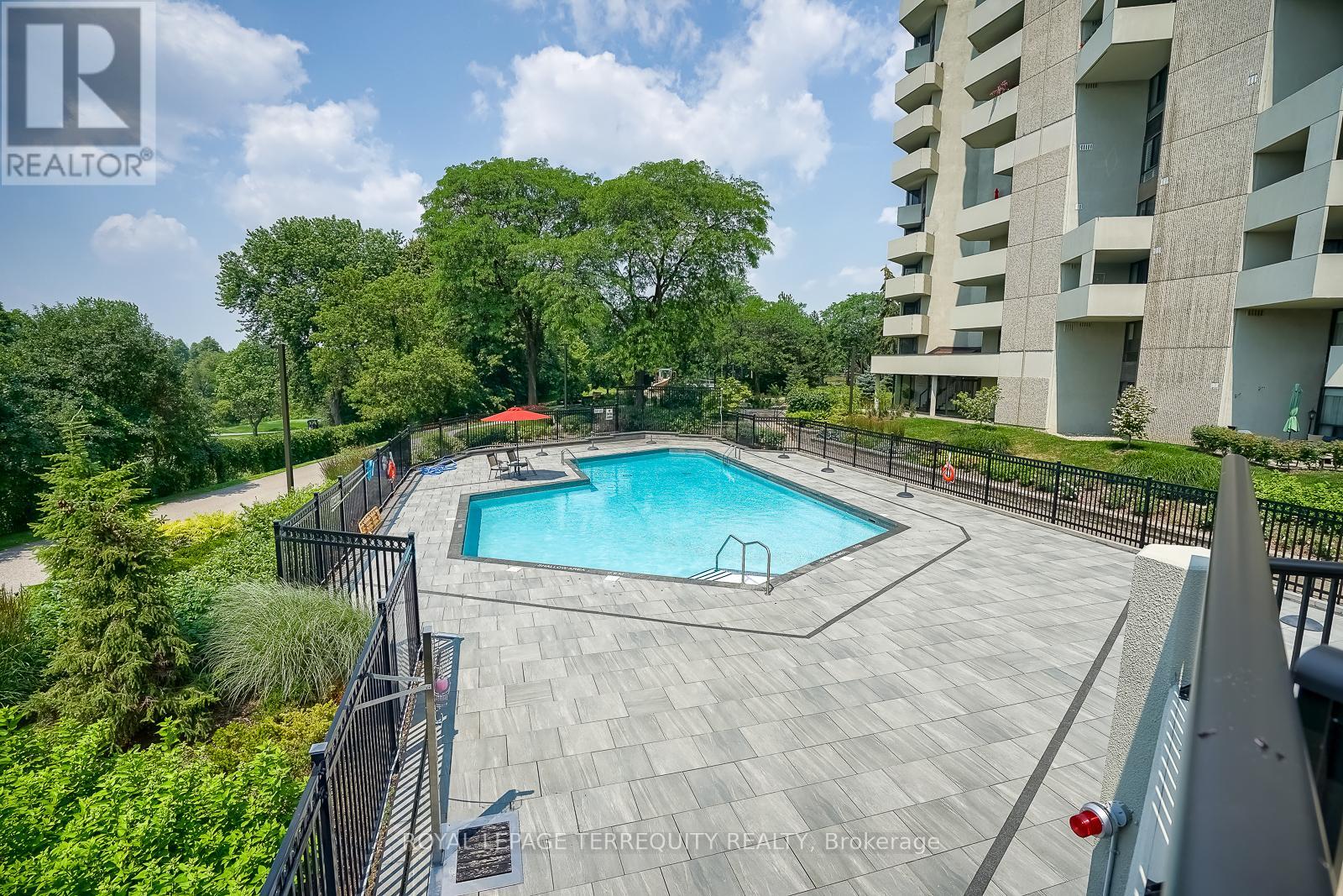 F21 - 288 Mill Road, Toronto, Ontario  M9C 4X7 - Photo 43 - W12399595