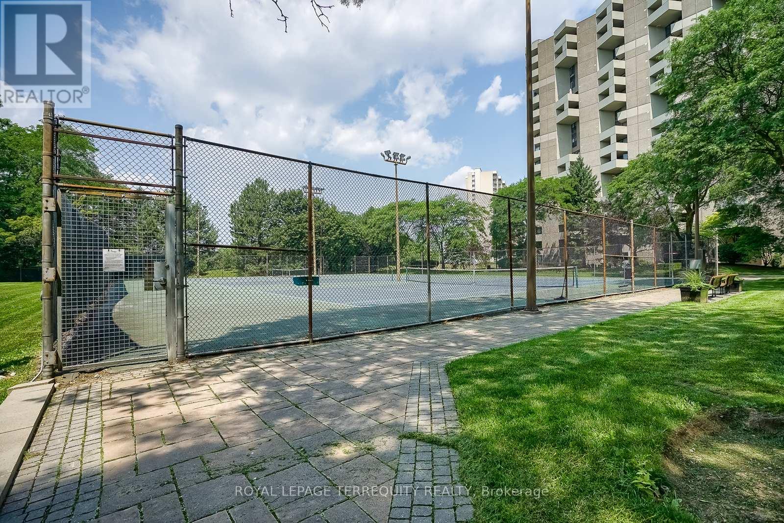 F21 - 288 Mill Road, Toronto, Ontario  M9C 4X7 - Photo 46 - W12399595