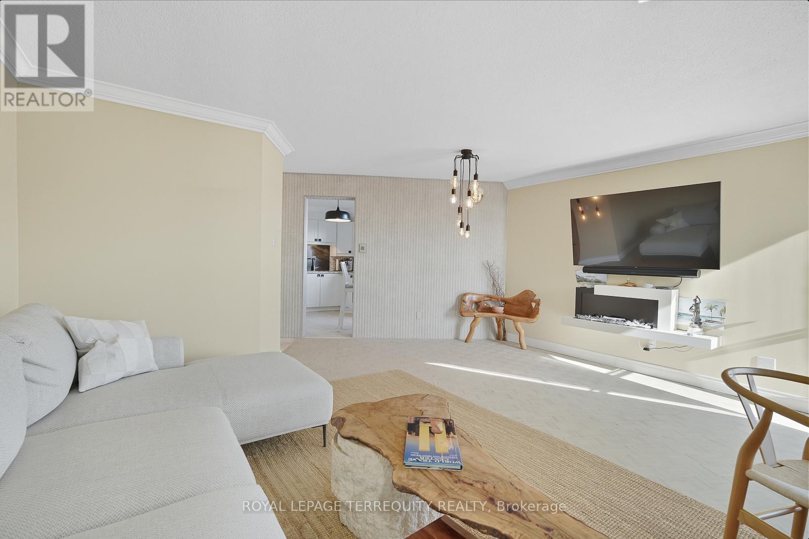 F21 - 288 Mill Road, Toronto, Ontario  M9C 4X7 - Photo 7 - W12399595