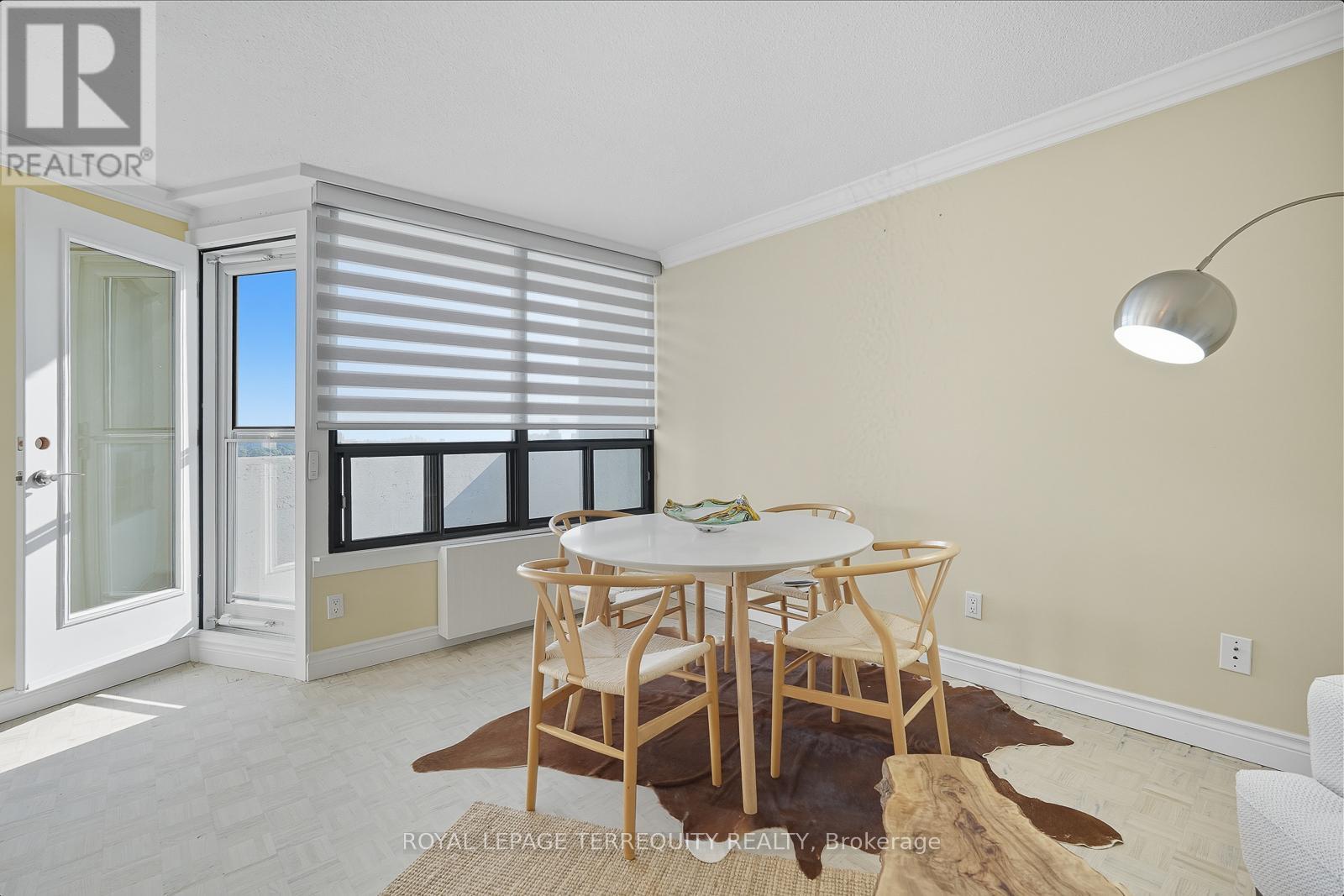 F21 - 288 Mill Road, Toronto, Ontario  M9C 4X7 - Photo 9 - W12399595