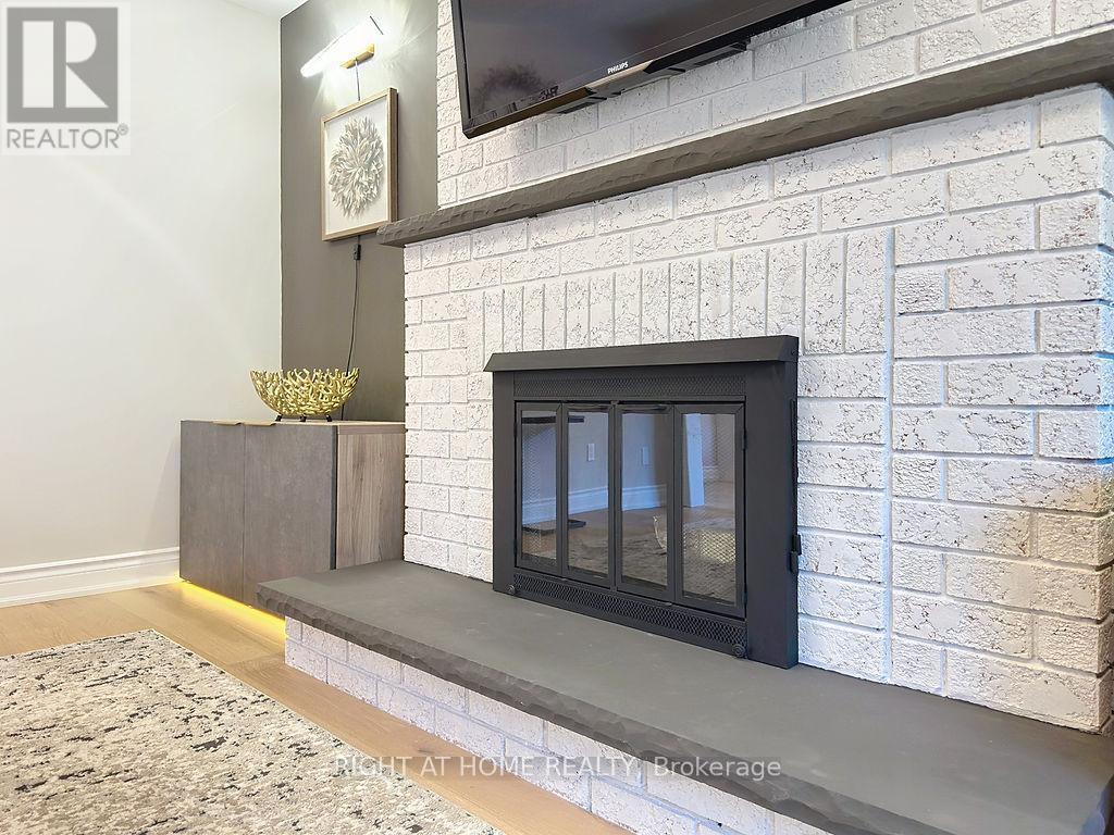 1986 Roy Ivor Crescent, Mississauga, Ontario  L5L 3N8 - Photo 18 - W12399611