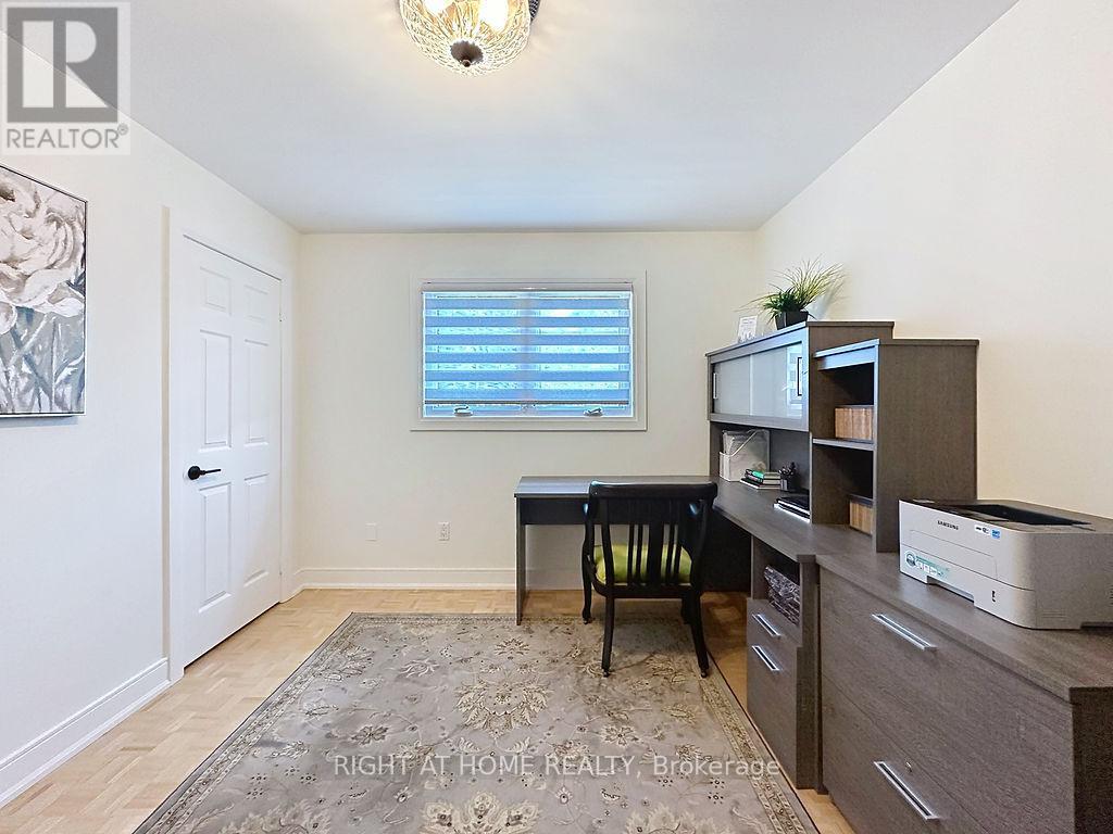 1986 Roy Ivor Crescent, Mississauga, Ontario  L5L 3N8 - Photo 46 - W12399611