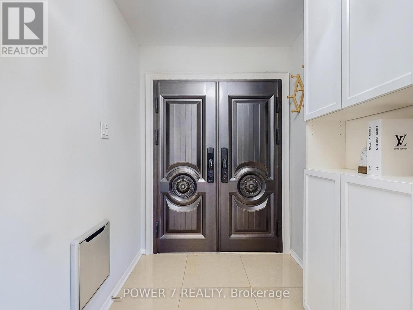 Property at 85 QUEENSWAY DRIVE image 3