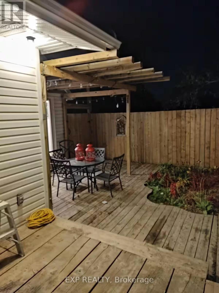 4364 Homewood Avenue, Niagara Falls, Ontario  L2E 4X2 - Photo 23 - X12399615