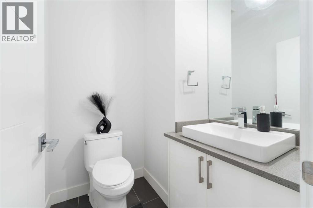 415 6 Street Ne, Calgary, Alberta  T2E 3Y2 - Photo 10 - A2239724
