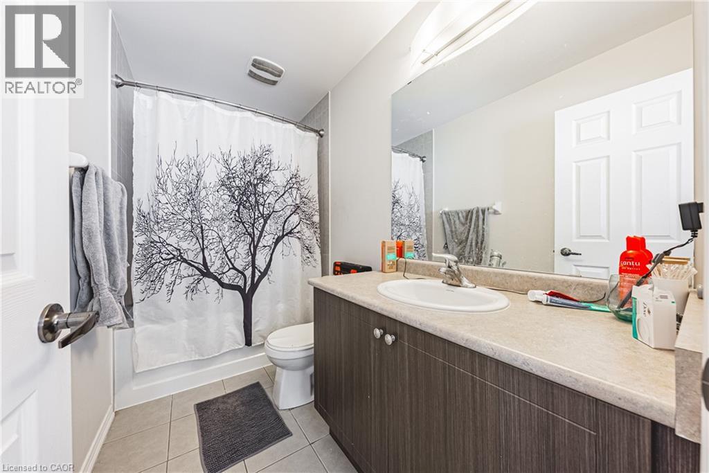 8258 Tulip Tree Drive, Niagara Falls, Ontario  L2H 0N4 - Photo 15 - 40769255