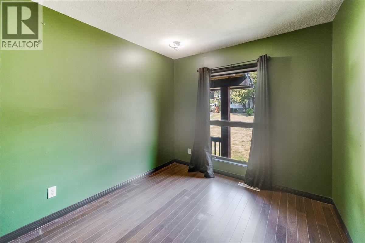 1056 Clarke Road, Castlegar, British Columbia  V0G 1X0 - Photo 29 - 10355413